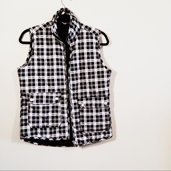 Plaid Puffer Vest - Picture 2 of 3